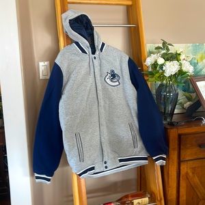 NHL Canucks XXL men’s reversible reversible jacket